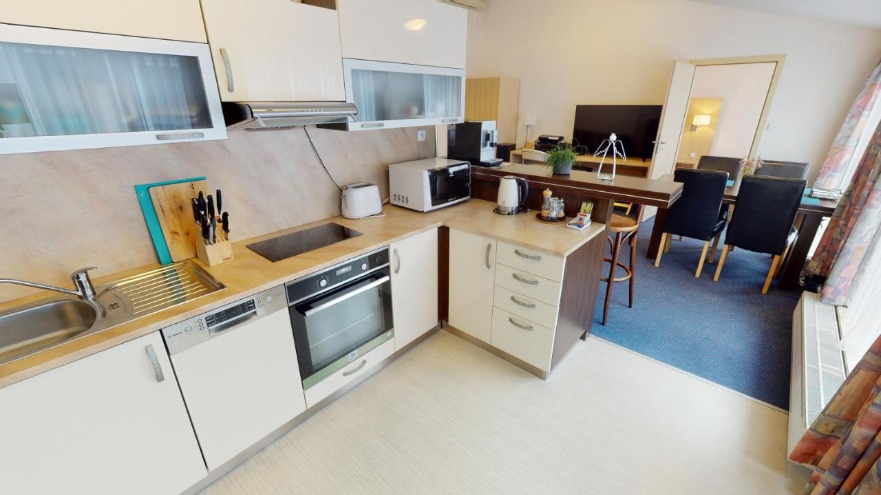 Apartments กรอมเมียร์ริช ภายนอก รูปภาพ