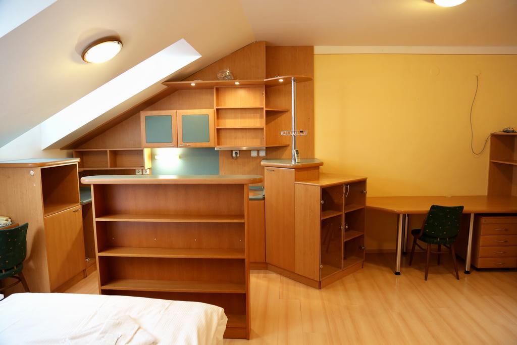 Apartments กรอมเมียร์ริช ห้อง รูปภาพ