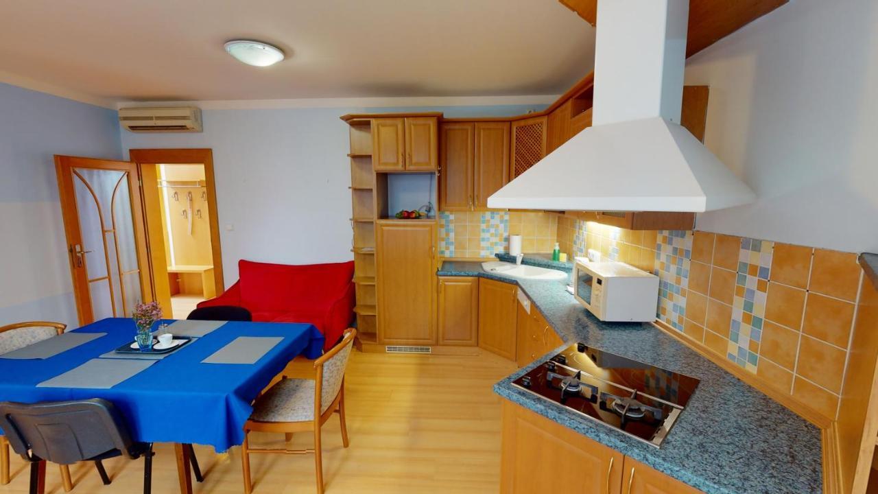 Apartments กรอมเมียร์ริช ภายนอก รูปภาพ