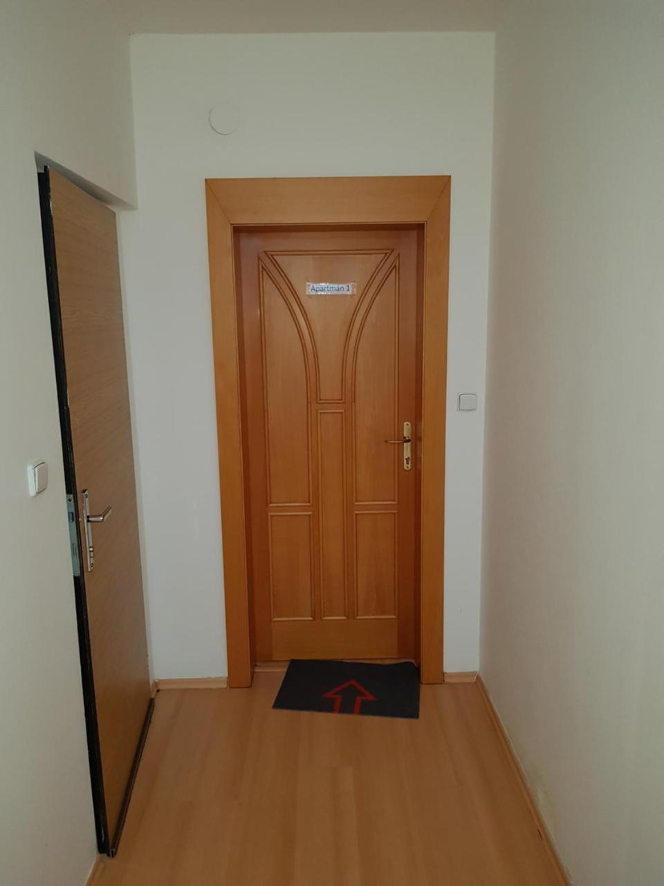 Apartments กรอมเมียร์ริช ภายนอก รูปภาพ